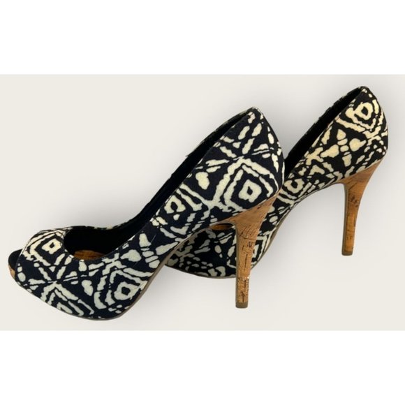 Christian Siriano Womens Size 8.5 Black and Cream Print, Cork Heels, Peep Toe - Picture 7 of 14